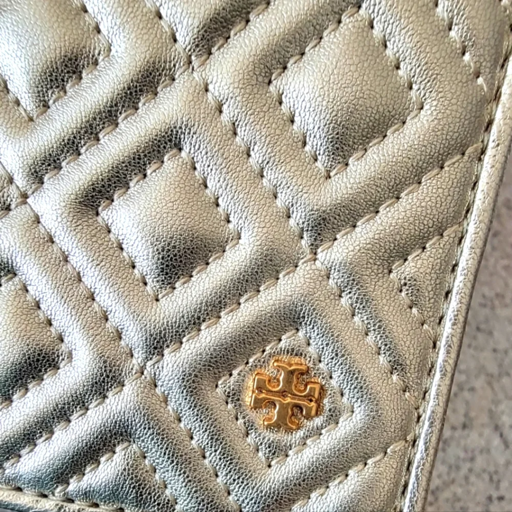 Tory Burch beautiful wallet